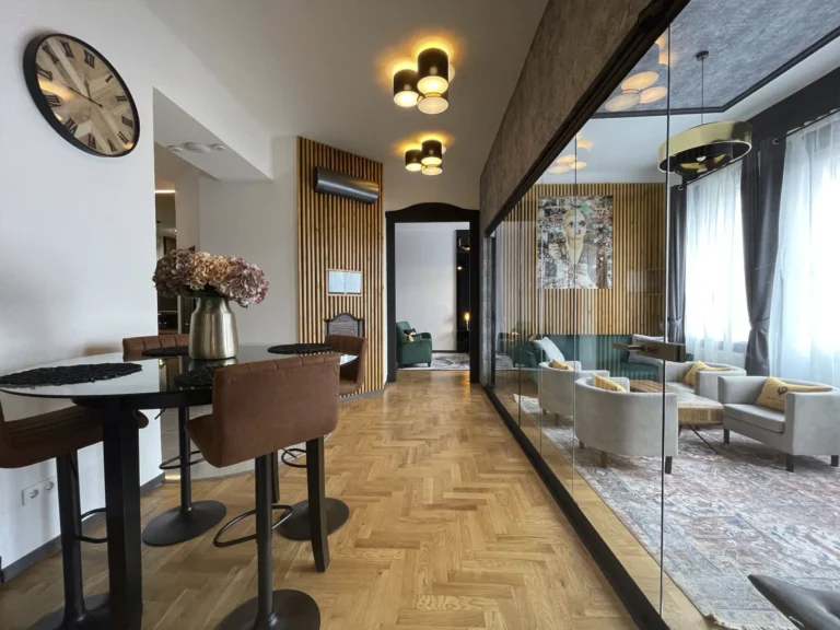 200EF3FA-2120-4622-B98F-8196A46F074D-scaled