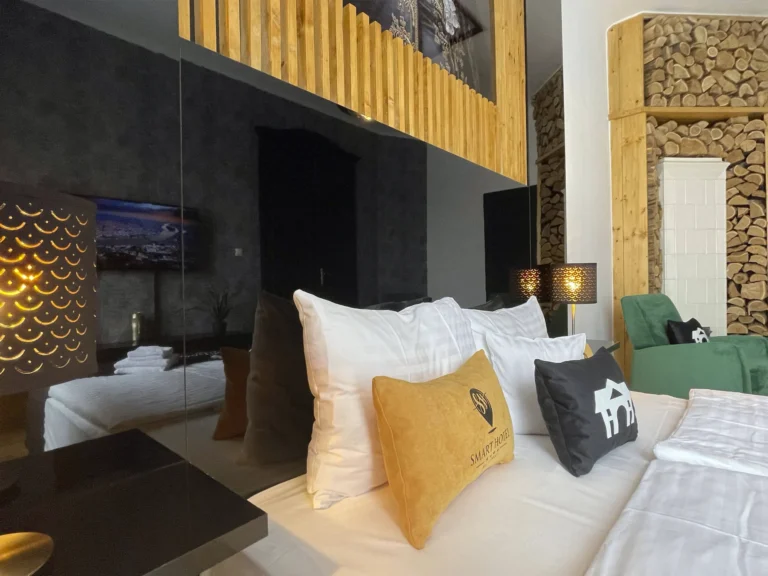 94ECC32C-5DAE-4172-A139-B99BAB7FB9F9-scaled