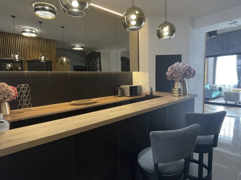 9C589E3A-CB5D-4A0D-8636-F4C980BD277E-scaled