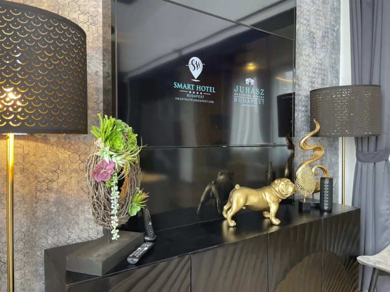 E1F44DBC-B7FA-4074-A49C-A5235EFC22A1-scaled