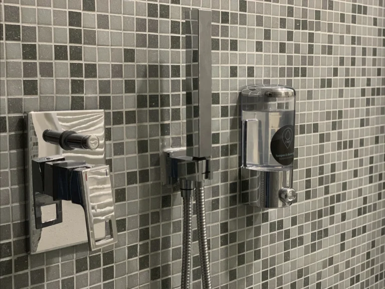 Smart-Standard-room-106-18